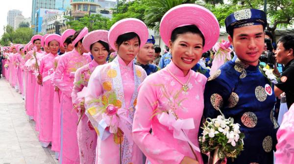 Vietnamese wedding parties cost $4,800 on average