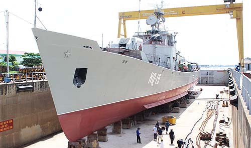 Vietnam’s warship repair home