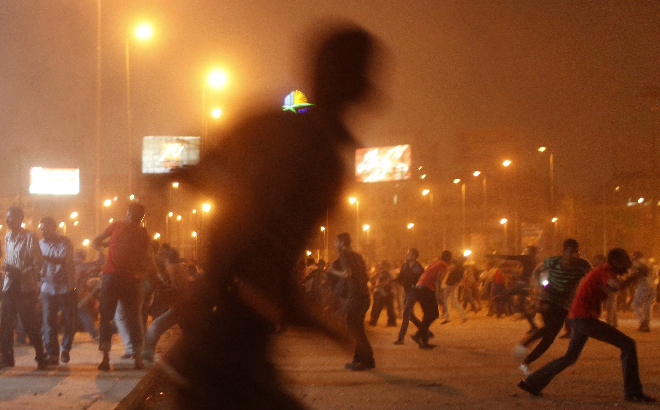 US slams Egypt clashes, urges army to protect all