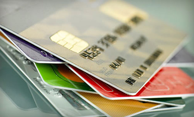 Two Chinese detained for faking int’l credit cards