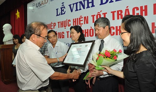 Vietnamese enterprises join hands to prevent HIV at work
