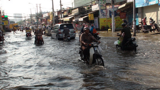 Floods at record high in Ho Chi Minh City | Tuoi Tre News