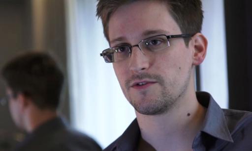 Snowden's lawyer sells film rights to Hollywood director