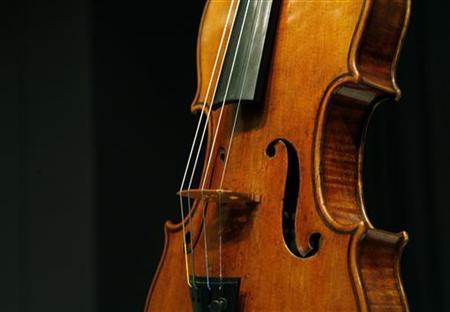 Reward of $100,000 offered for return of stolen Stradivarius violin