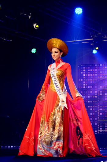 Vietnam beauty wins international beauty contest award