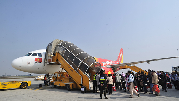 Vietnam’s private carrier VietJet eyes $800mn in 2015 overseas IPO: media