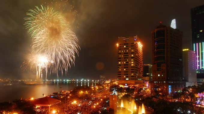 Ho Chi Minh City to organize $1.5mn pyrotechnic, light shows on New Year’s Eve