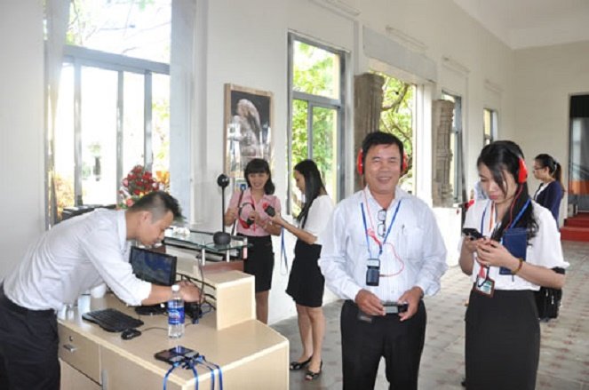 Cham museum in central Vietnam introduces audio guide service
