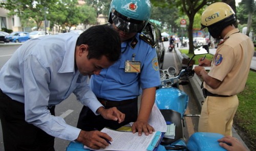 Vietnam transport minister asks to regularize Uber