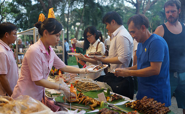Vietnam city combines shopping, tourism and cuisine in year-end program
