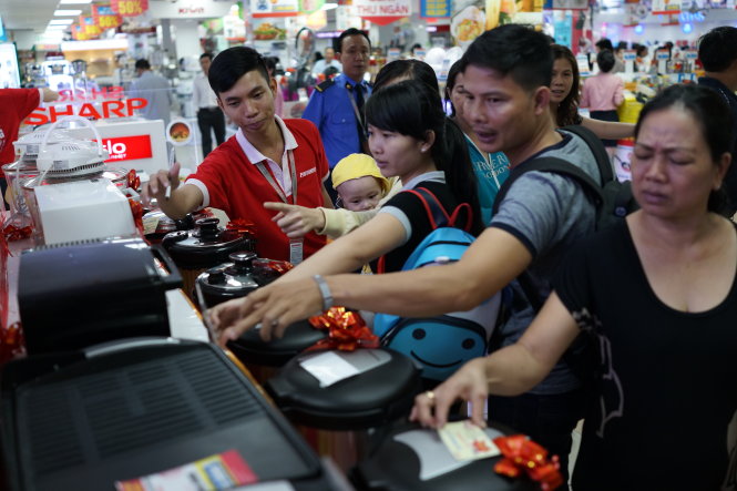 Businesses enjoy maiden Vietnamese Black Friday as sales surge | Tuoi