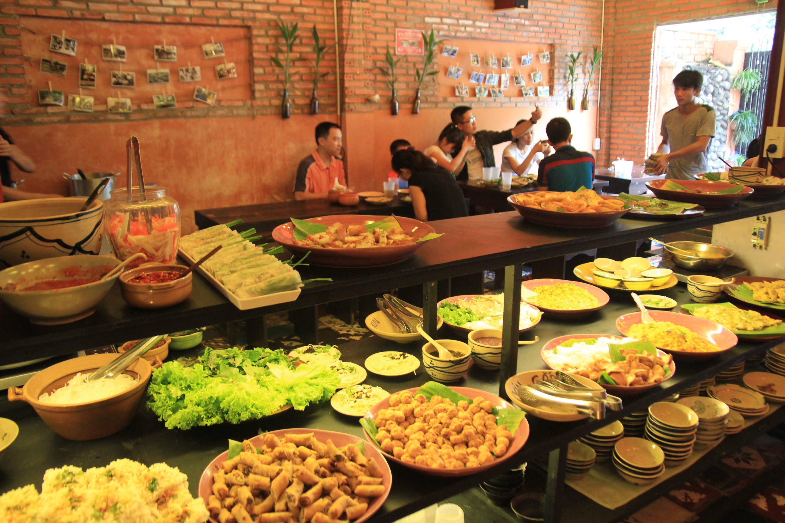 Try these low-cost snack buffets in Hanoi, Ho Chi Minh City