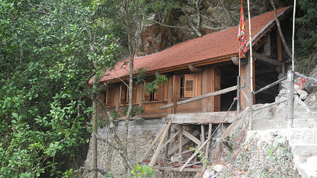Vietnam province suspends restoration work on noted relic complex