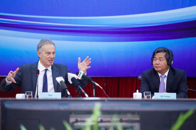 Ex-UK Premier Blair urges Vietnam to step up state-owned enterprise reform