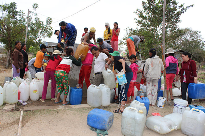 Vietnam provinces suffer from severe drought (pics) | Tuoi Tre News