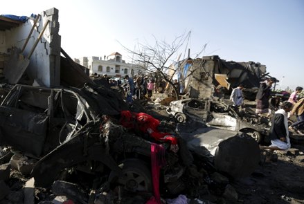 Oil prices surge after Saudi air strikes in Yemen