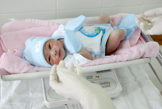 In Vietnam, childless couples daunted by surrogacy hurdles