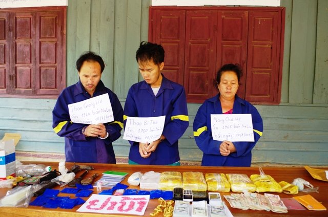 Forces of Vietnam, Laos bust drug gang, seize 39,400 tablets