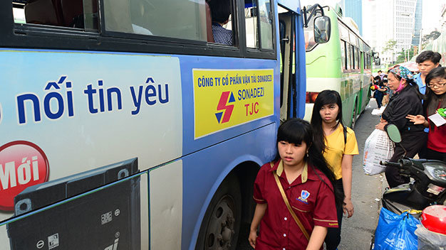 Advertising on buses piloted in Ho Chi Minh City