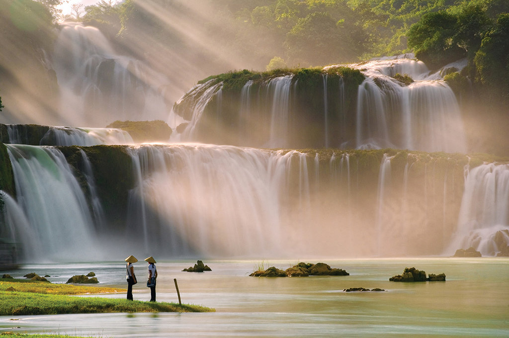 Resort overlooking world’s fourth-largest border waterfall in Vietnam a great source of pride
