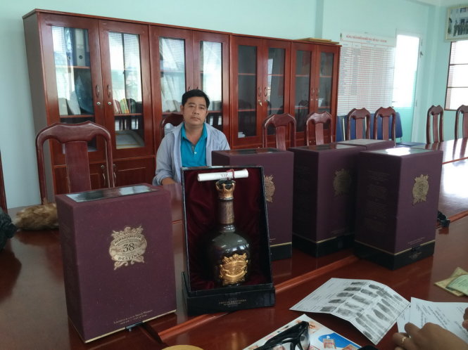 Vietnamese making fake Chivas whisky captured