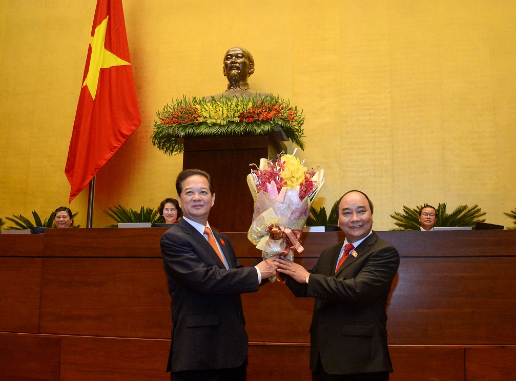 Vietnam’s new premier pledges fight against corruption, wastefulness