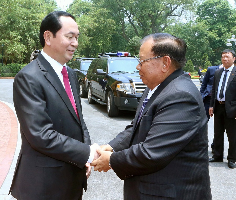 Vietnam, Laos to strengthen collaboration at multilateral forums