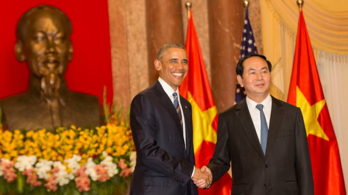 Vietnamese, US presidents meet in Hanoi