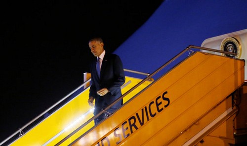 U.S. President Barack Obama arrives at Noibai International Airport in Hanoi, Vietnam May 22, 2016.