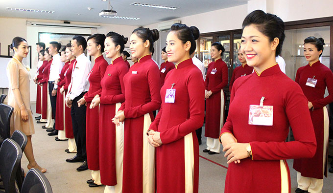 Flight attendants in rising demand in Vietnam