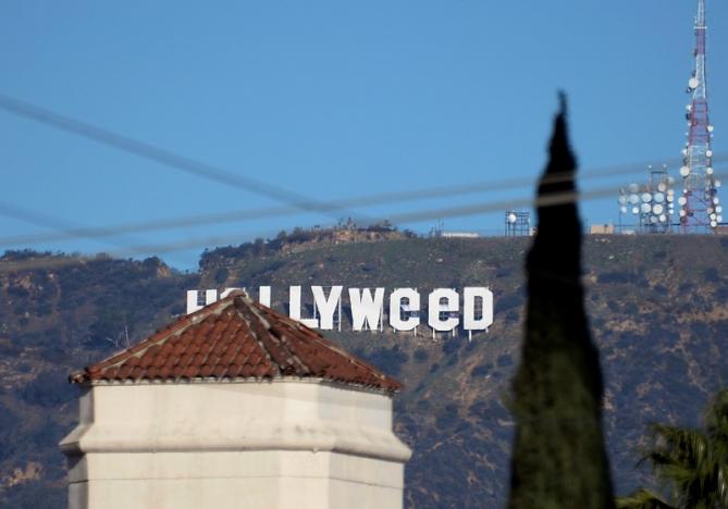 'Hollyweed': Prankster alters LA's landmark sign