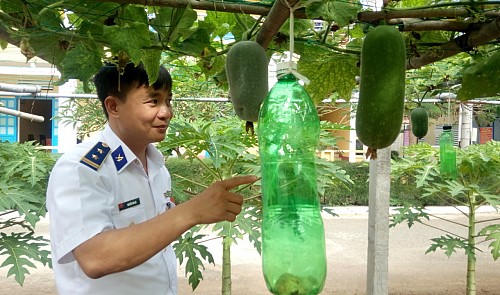 Vietnam coast guards grow own veggies on high-tech farm