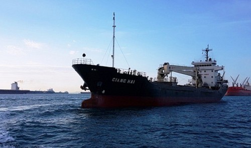 Pirates shoot dead one, capture six members of Vietnamese cargo ship