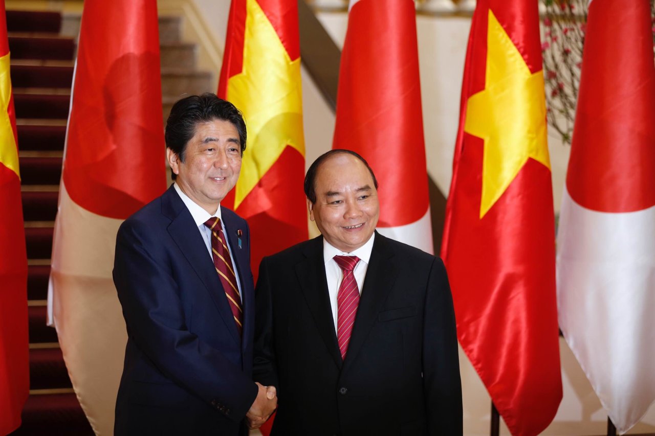 Vietnamese premier begins official visit to Japan