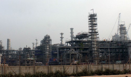 Vietnam refinery permitted to discharge wastewater into sea