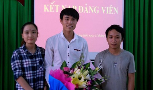 Vietnamese students defy protest to donate tissues posthumously
