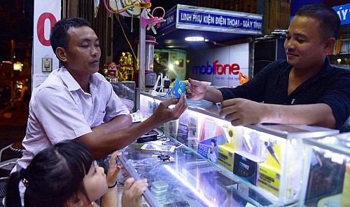 In Vietnam, mobile users have to provide portrait pic to legally own SIM