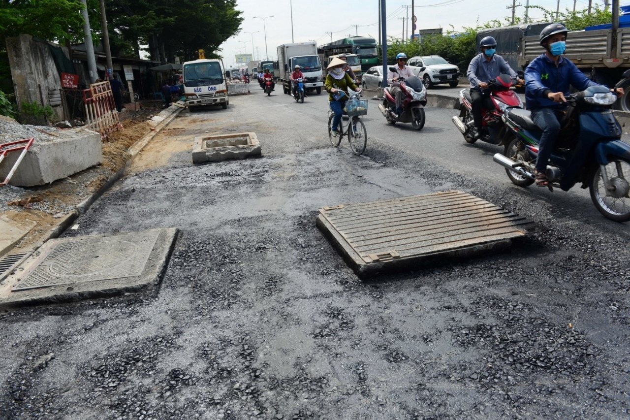 ​Careless roadwork creates death traps on Ho Chi Minh City streets