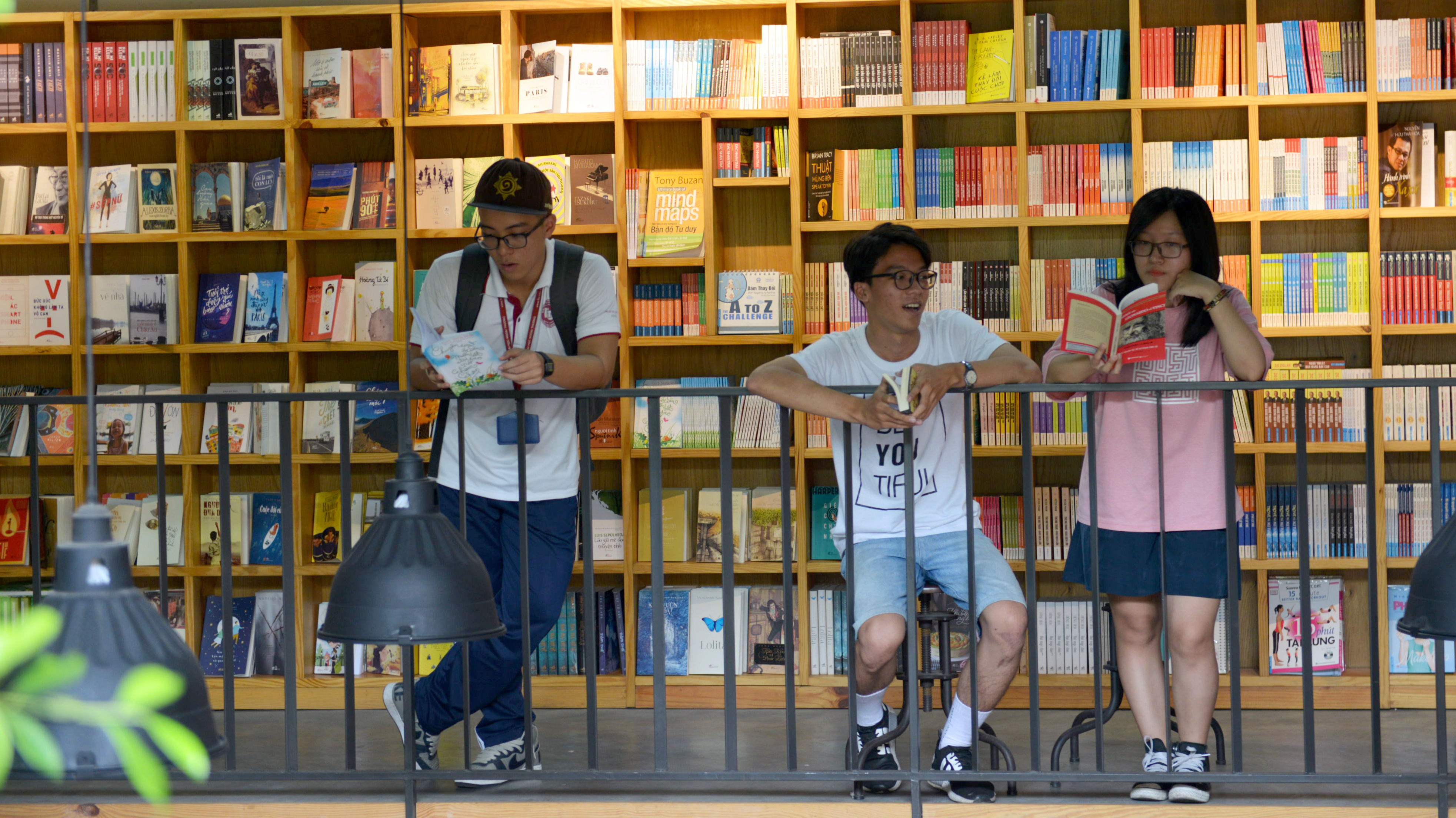 Vietnam’s book market thrives in digital age