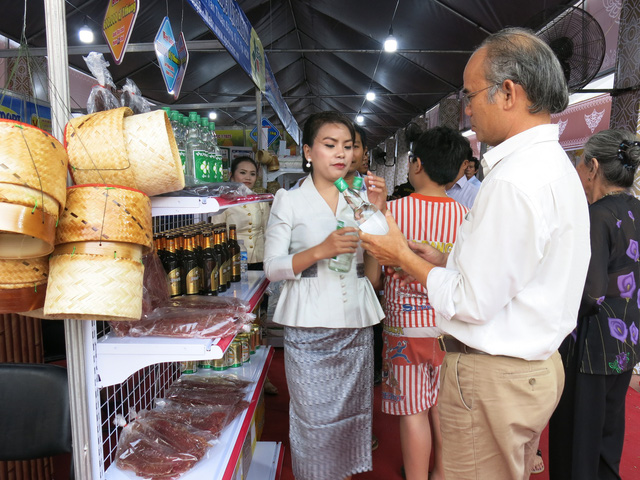 Exhibition promoting Laotian products organized in Ho Chi Minh City