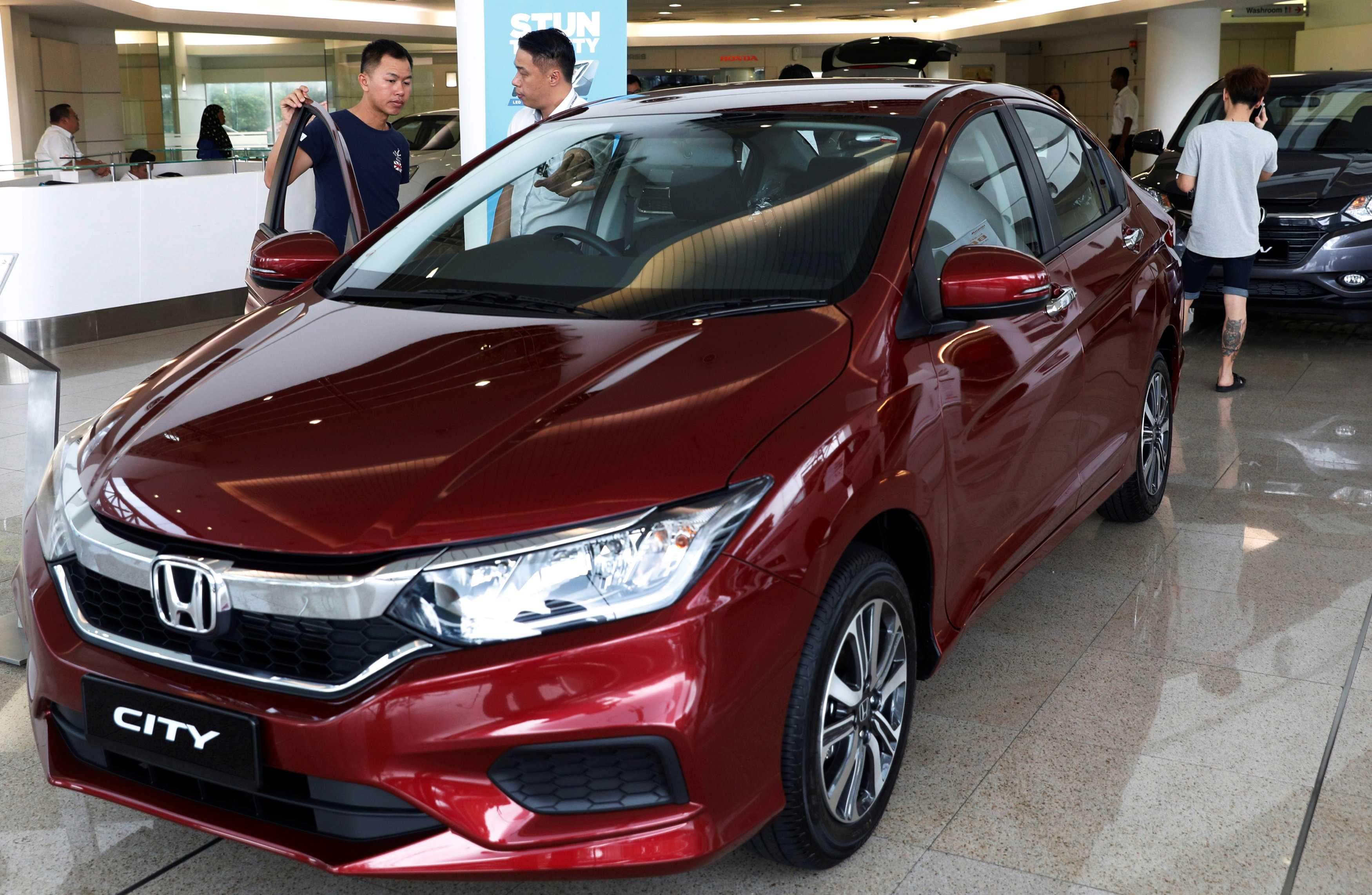 Honda, Suzuki recall thousands of vehicles in Vietnam | Tuoi Tre News