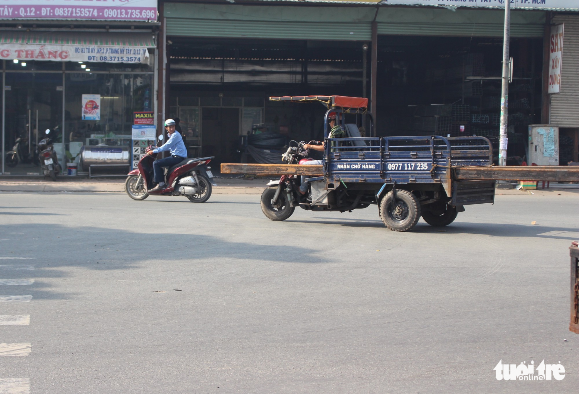 ​Three taxi drivers arrested for beating man after crash in Hanoi