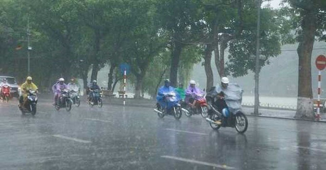 ​Vietnamese natural disaster agency proposes spending $13,200 on raincoats for senior officials
