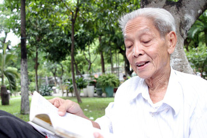 ​Hitting the books: Vietnam’s senior citizens refuse to let age block their path to knowledge