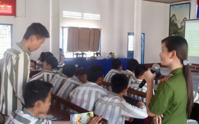 ​Vietnamese inmates learn to write letters from prison as proof of transformation