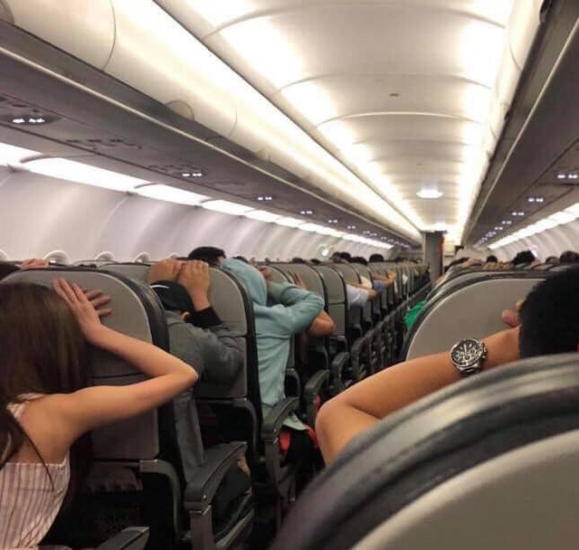 False alarm on Vietjet flight leaves passengers praying for their lives