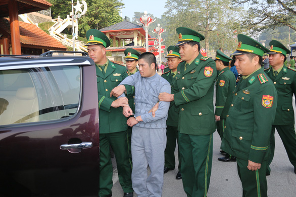 Vietnam receives internationally wanted Vietnamese criminal from China police