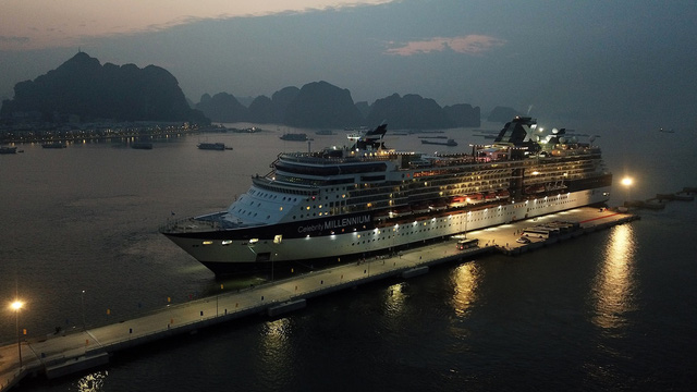 Ha Long Int’l Passenger Terminal welcomes cruise ship operated by US company