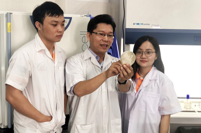 Vietnamese students able to make beneficial microorganisms survive heat, stomach acidity