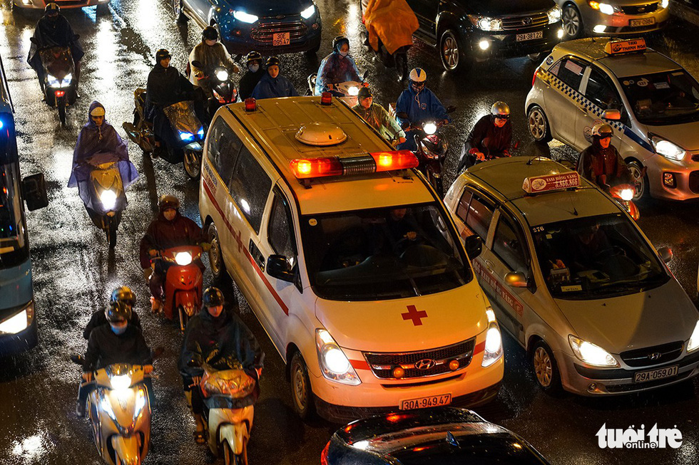A traffic congestion on a street in Hanoi on December 28, 2018. Photo: Tuoi Tre